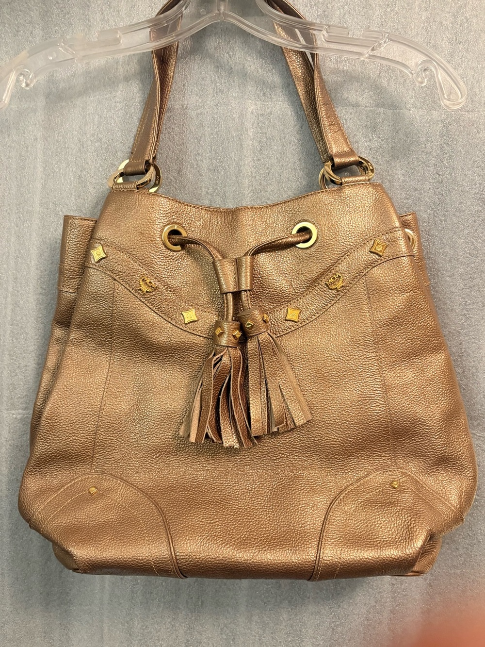 RARE Authentic MCM Metallic Bronze Pebbled Leather Drawstring Bag G0327. Korean.